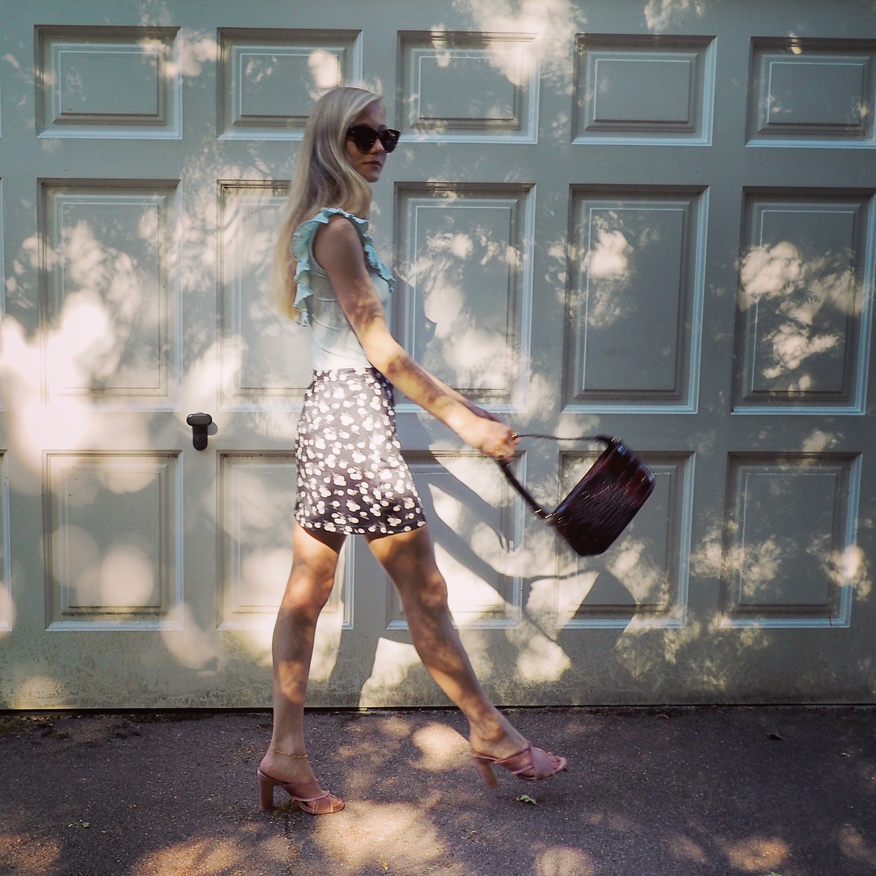 OLYMPUS DIGITAL CAMERA