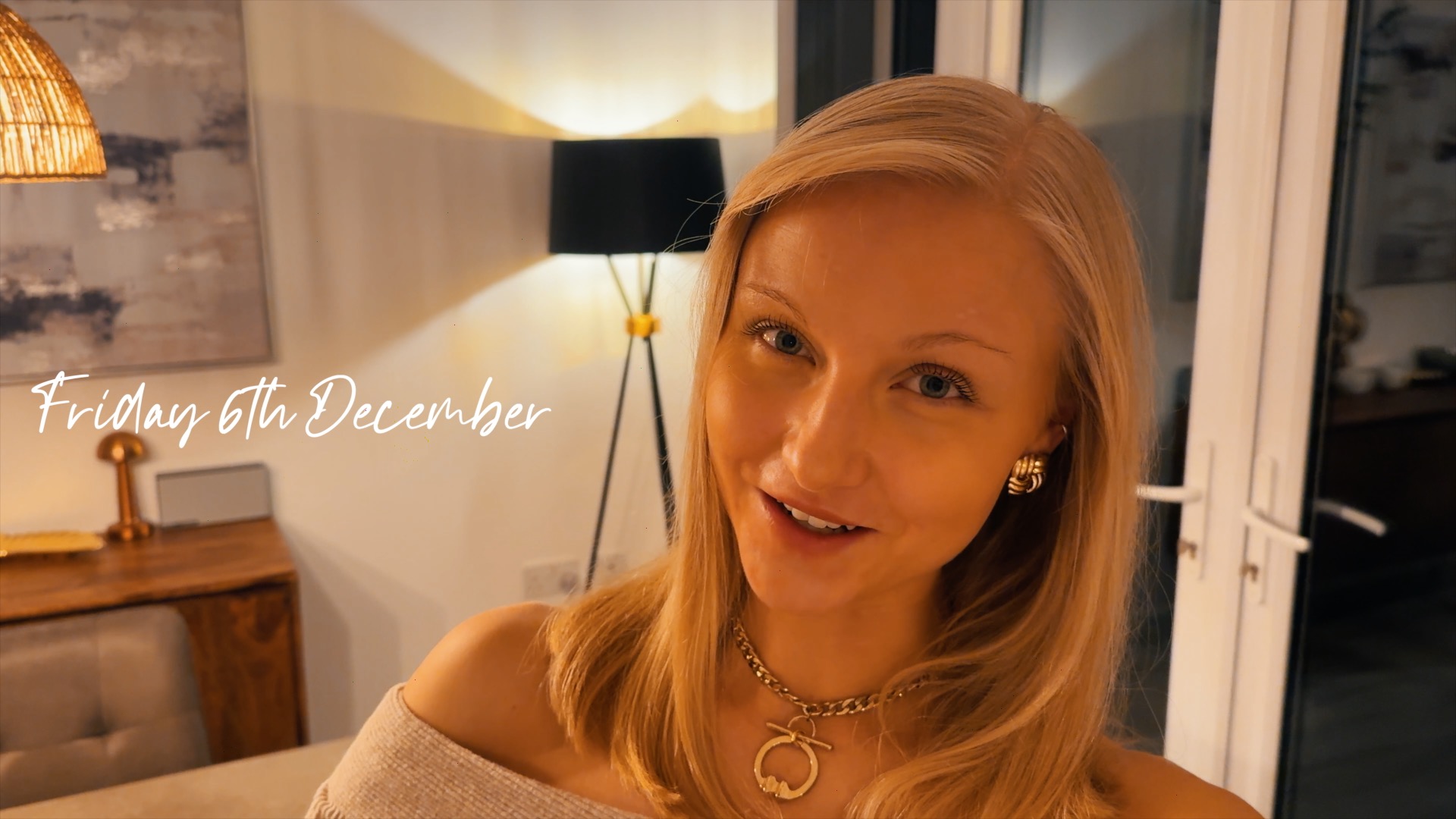 December Diaries; Vlogmas Part One – Dani Aneka